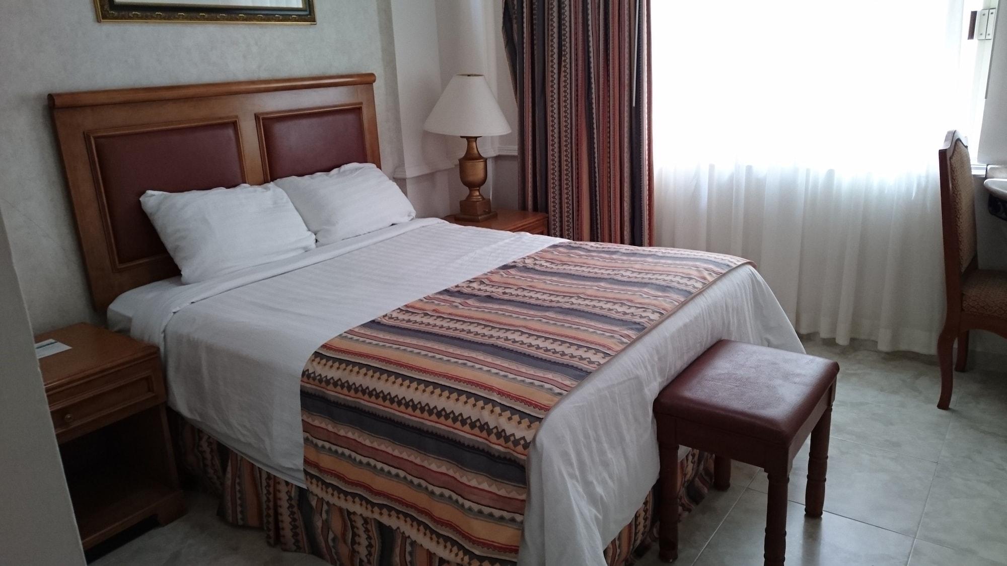 Savoy Express Hotel Torreon Exterior photo